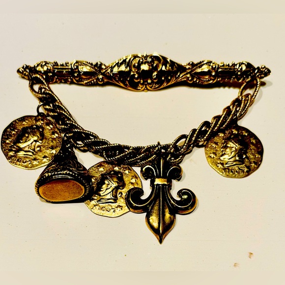 VINTAGE Mid Century Rare Large Drippy Chatalaine Style Brooch w Charms FANTASTIC - Picture 1 of 8